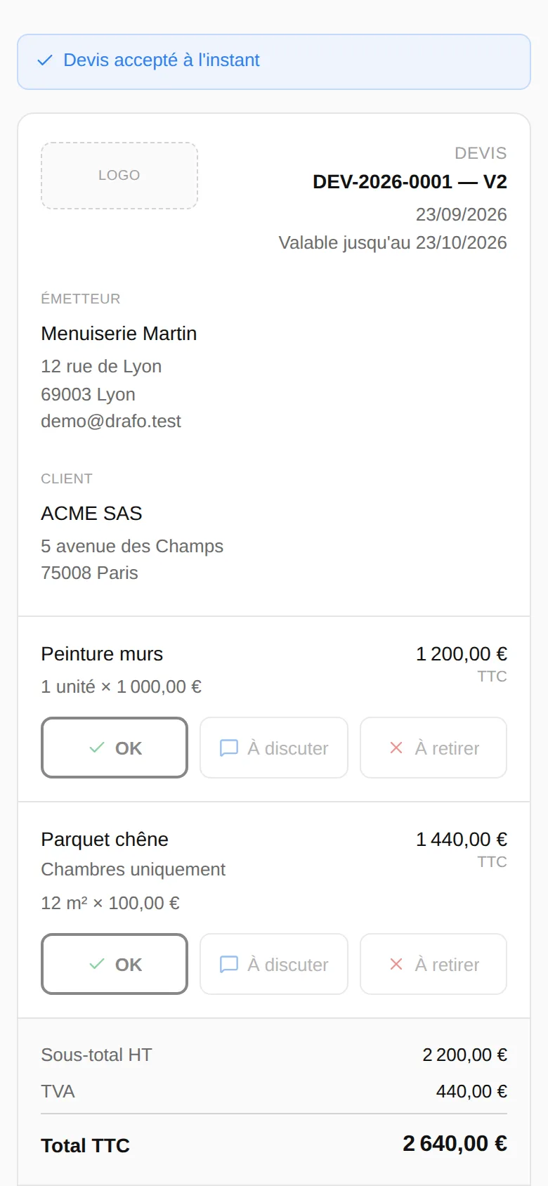 Devis accepté affiché sur téléphone, avec la mention Devis accepté